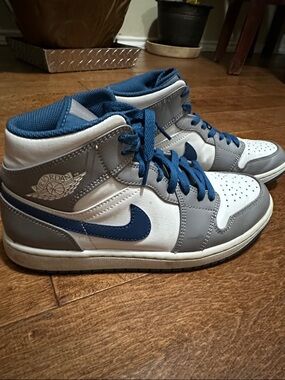 Nike Air Jordan Mid White & Blue Interior W7.5